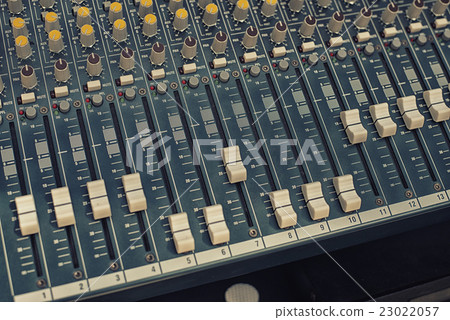 Professional amplifier for sound equipment, Professional amplifier for sound equipment, 23022057