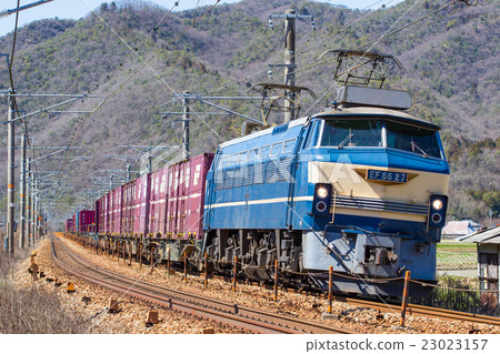 EF 66 0型系列集裝箱貨運列車 23023157