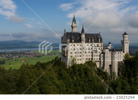 Neuschwanstein Castle 23025204