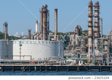 Petroleum refinery Petroleum refinery 23035204
