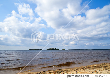 Sandy lake coastline 23035235