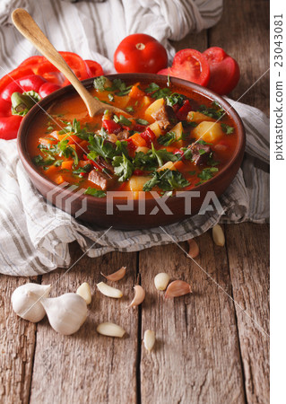 Hungarian goulash soup bograch close-up Hungarian goulash soup bograch close-up 23043081