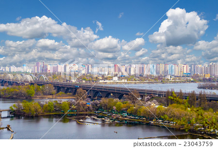Railway bridge across Dnieper river 23043759
