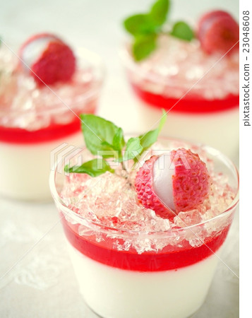 Lychee's panna cotta linen background 23048608
