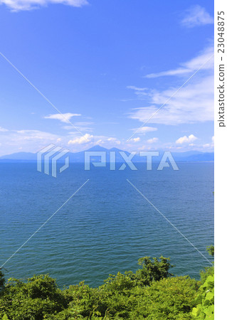 Lake Inawashiro and Mt. Bandai 23048875