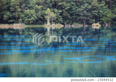 China Jiuzhaigou Blue striped lake 23049532