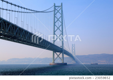 Akashi Kaikyo Bridge, Kobe, Japan Akashi Kaikyo Bridge, Kobe, Japan 23059652