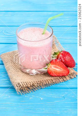 Strawberry cocktail 23062024