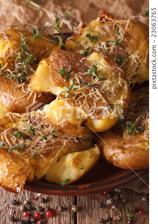 Australian new crash hot potatoes Australian new crash hot potatoes 23063765