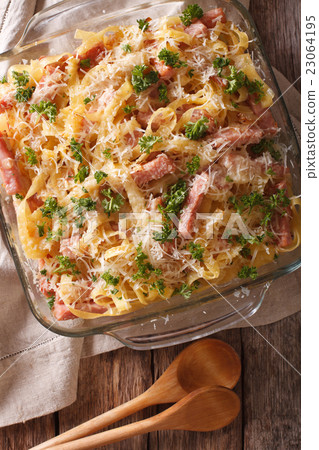 Austrian cuisine 23064195