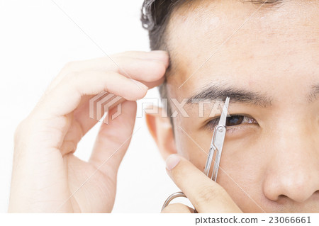 Men's Beauty White Backup to Organize Eyebrows with Scissors Men's Beauty White Backup to Organize Eyebrows with Scissors 23066661