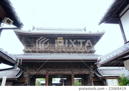 Shingon Otani faction Odori temple gate Shingon Otani faction Odori temple gate 23068419