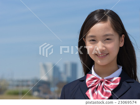 初中生(藍天) 初中生(藍天) 23069574