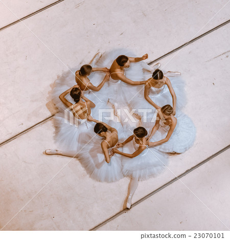 The seven ballerinas on floor The seven ballerinas on floor 23070101