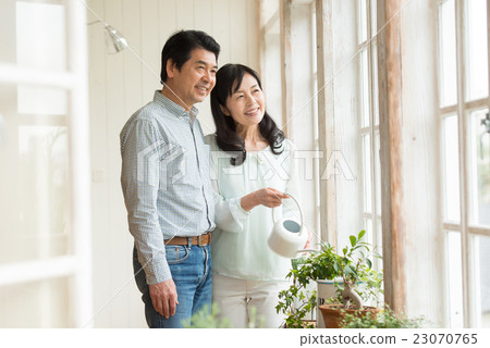 Three generations family image Three generations family image 23070765