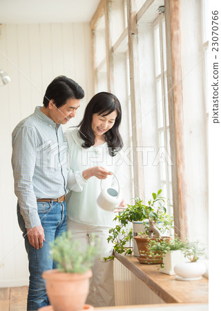 Three generations family image Three generations family image 23070766
