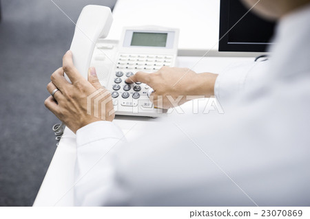 商業形象（打個電話） 23070869