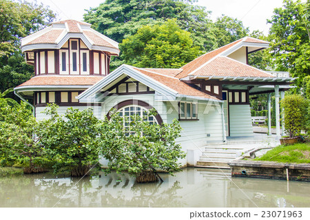 Small pavilion and pond 23071963