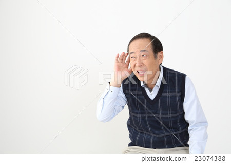 A senior men who are deaf 23074388