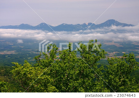 從Konbudake看到的初夏的二世谷山脈 從Konbudake看到的初夏的二世谷山脈 23074643