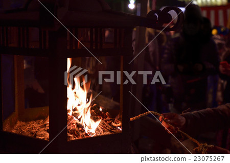 Yasaka Shrine White Rising Yasaka Shrine White Rising 23075267