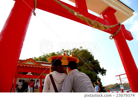Kaokoda Shrine為2對夫婦 Kaokoda Shrine為2對夫婦 23079374