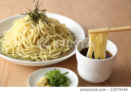 用筷子拉麵 23079446