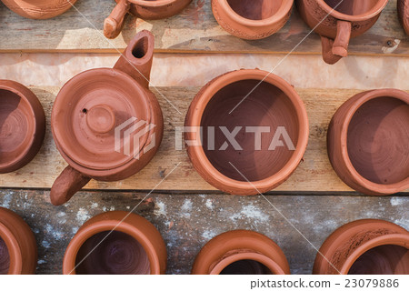 pottery in stock 23079886