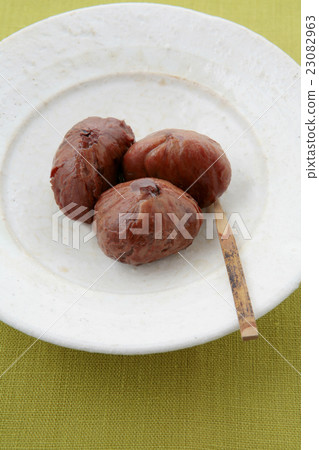 Chestnut with azuki bean with black letters 23082963