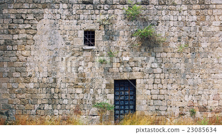 antique wall 23085634