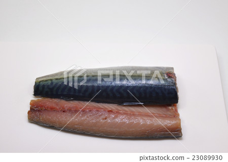 三個鯖魚下來 23089930