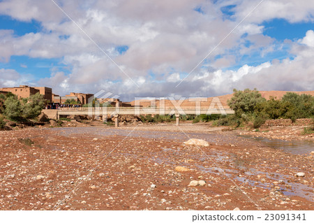Asif Ounila river near kasbah Ait ben Haddou Asif Ounila river near kasbah Ait ben Haddou 23091341