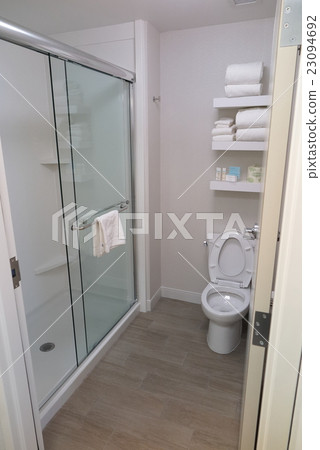 美式酒店浴室 23094692