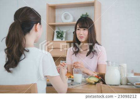 breakfast, person, eat 23098212