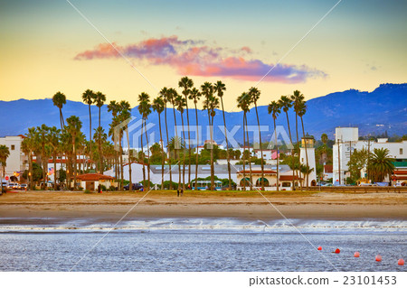 Santa Barbara from the pier 23101453