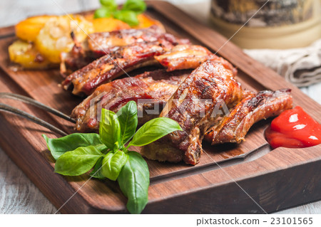 elicious Grilled Pork Rib 23101565