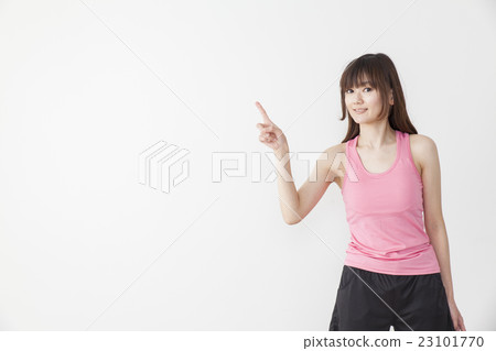 Image of women in their twenties 23101770