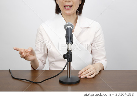 女候選人的政治廣播 23104198