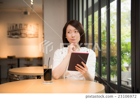 Cafe female photography cooperation: TENOHA DAIKANYAMA Cafe female photography cooperation: TENOHA DAIKANYAMA 23106972
