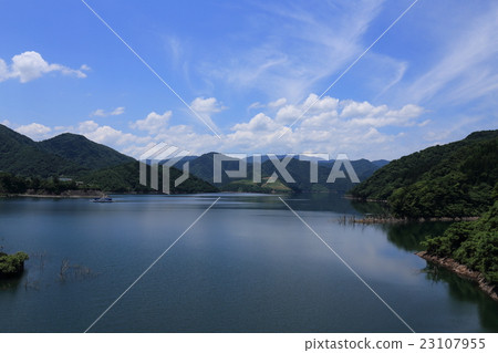 Tokuyama Lake Tokuyama Lake 23107955