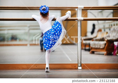 Little girl ballerina practicing Little girl ballerina practicing 23112188