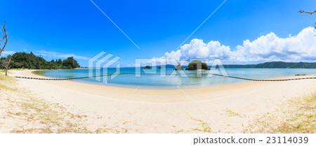 Beach on the beach Beach on the beach 23114039