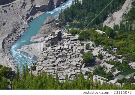 Pakistan Hunza Altit Village Alitit Fort and Hunza River 23115072