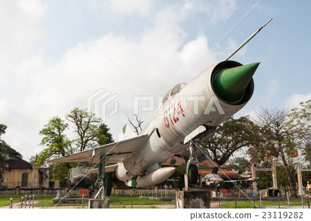 在越南戰爭期間由越南軍隊使用的前蘇聯製造的Mig 21戰鬥機 在越南戰爭期間由越南軍隊使用的前蘇聯製造的Mig 21戰鬥機 23119282