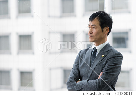 律師形象 23120011