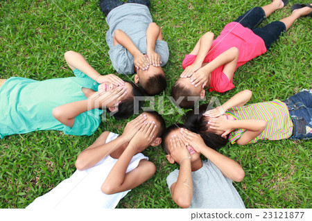 Six kids having good time in the park. Six kids having good time in the park. 23121877