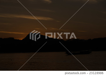 湄公河瑯勃拉邦 湄公河瑯勃拉邦 23128986
