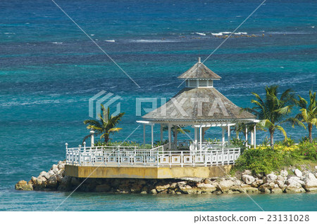 Beautiful Lonely Gazebo Surrounded by the Ocean 23131028