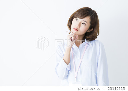 young woman      23159615