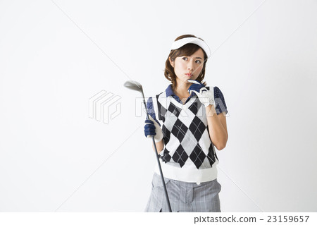 young woman      23159657